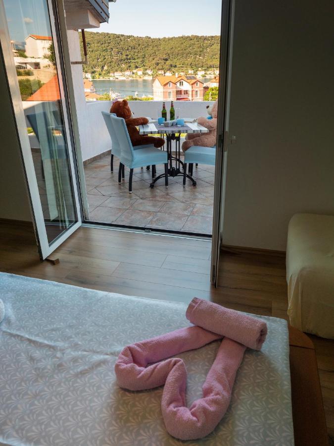 Apartments Rezek Supetarska Draga Zewnętrze zdjęcie