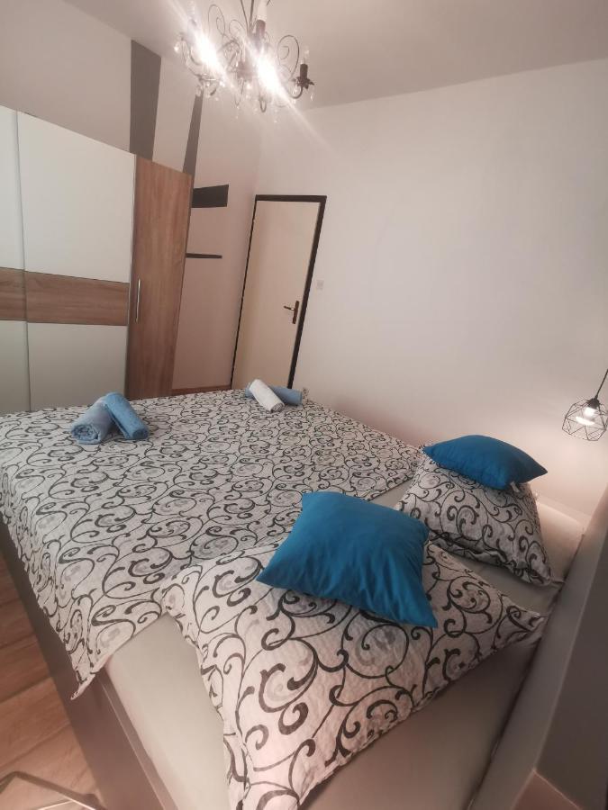 Apartments Rezek Supetarska Draga Zewnętrze zdjęcie