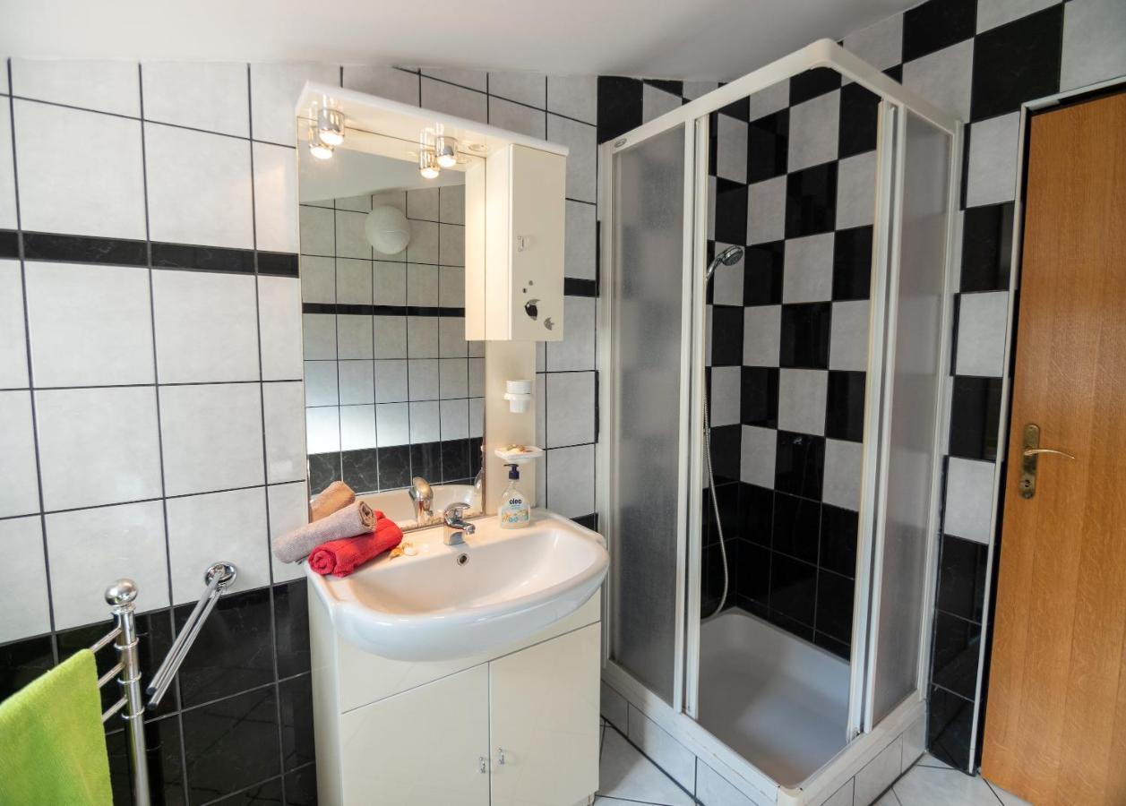 Apartments Rezek Supetarska Draga Zewnętrze zdjęcie