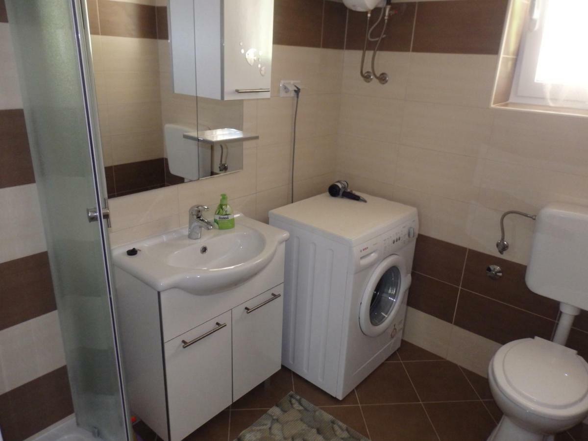 Apartments Rezek Supetarska Draga Zewnętrze zdjęcie
